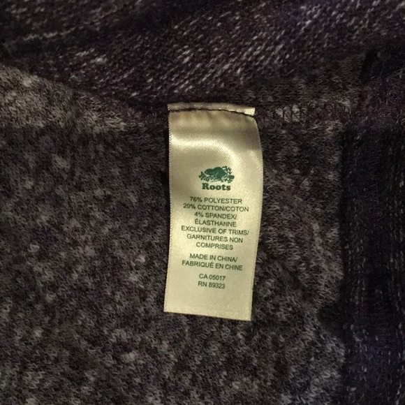 ROOTS women’s funnel neck sweater size small - Picture 5 of 5